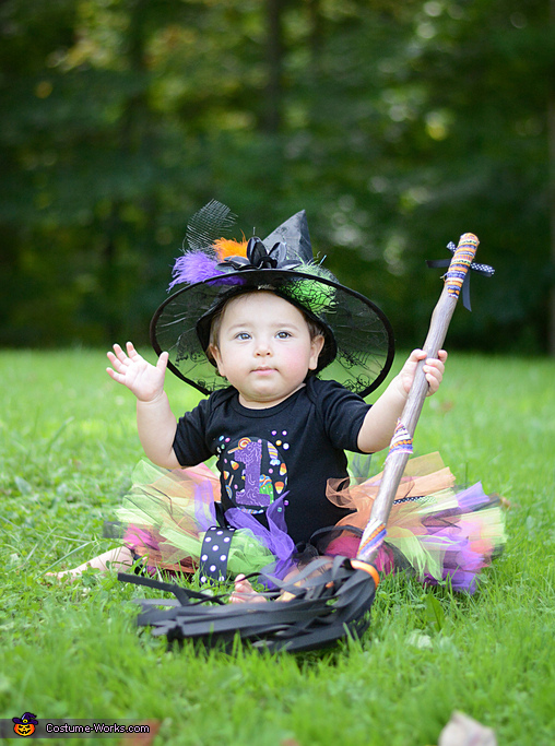 Baby deals witch costume