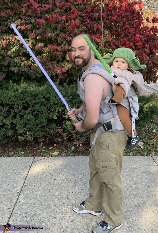 Luke Carrying Yoda Costume