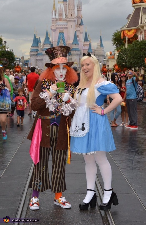 alice and mad hatter disney world