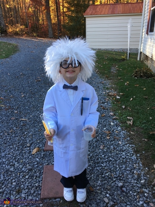 Mad Scientist Child Costume | Last Minute Costume Ideas