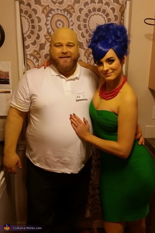 Marge and Homer Simpson Couple Costume | DIY Costumes Under $35 - Photo 2/4