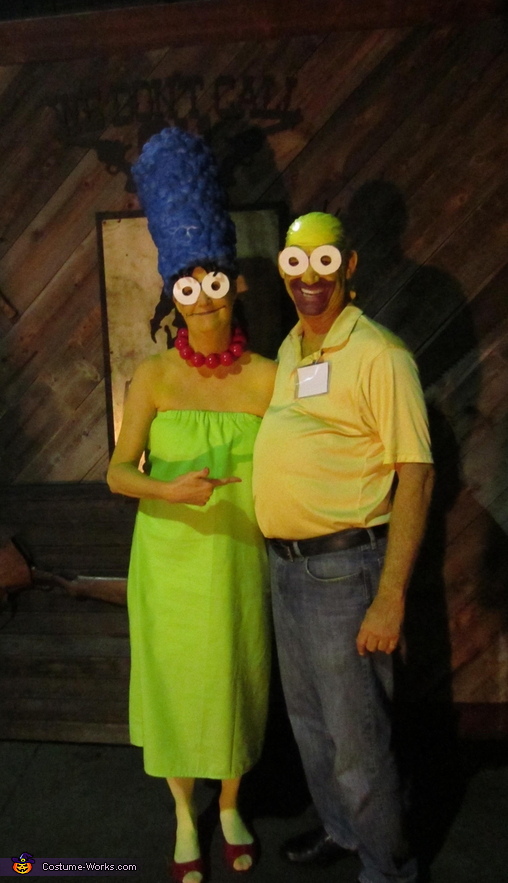 Marge & Homer Costume