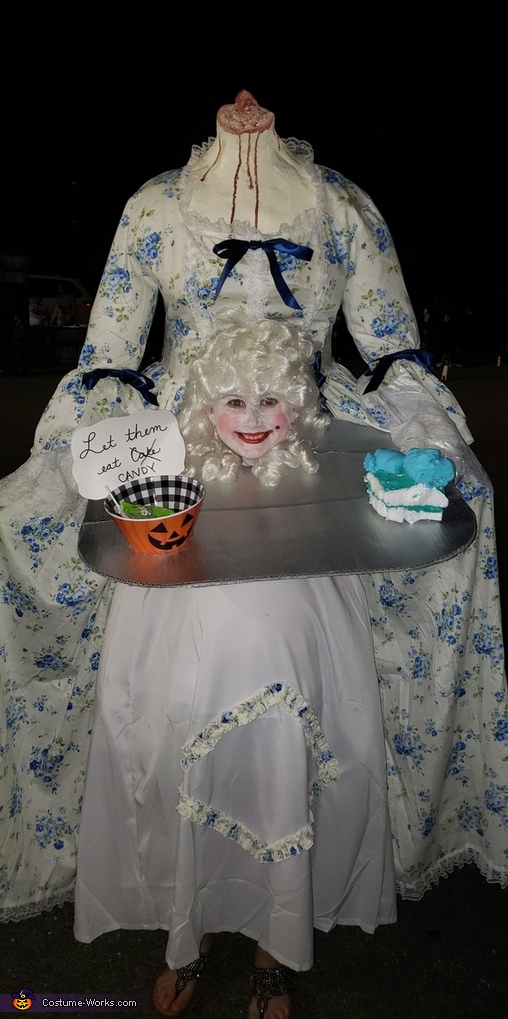 Homemade Headless Marie Antoinette Costume | tyello.com
