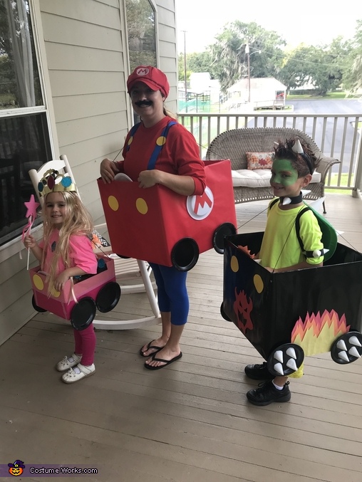 Peach and bowser Halloween costume diy  Bowser halloween costume, Princess  peach halloween costume, Mario halloween costumes