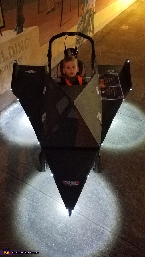 Maverick and the Stealth Fighter Costume