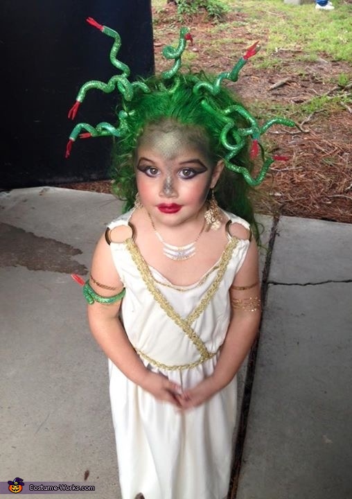 Medusa Girl's Homemade Costume | DIY Costumes Under $25