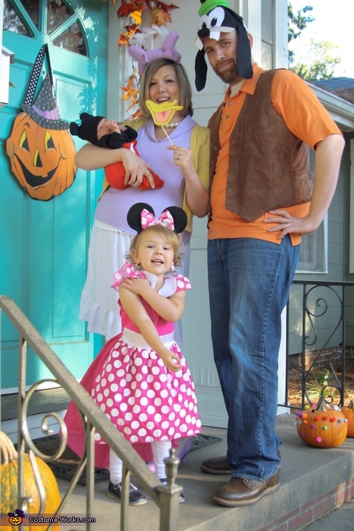 Mickey Mouse Clubhouse Family Costume - Photo 2/2