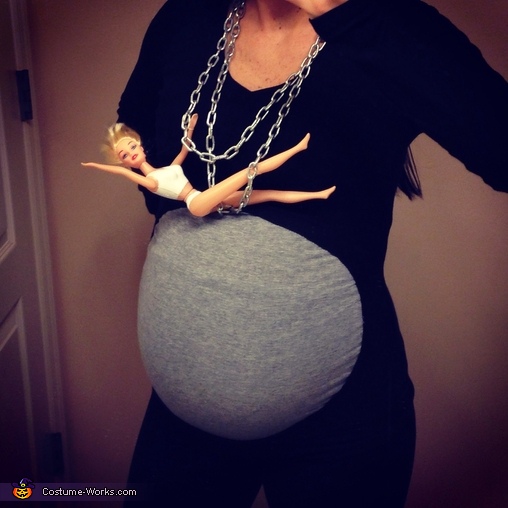 I Came In Like A Wrecking Ball Miley on her Wrecking Ball Pregnancy Costume