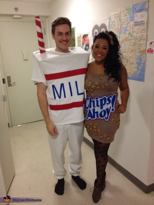 Milk and Cookies Couple Costume - Photo 2/5