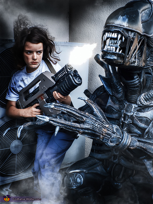 Mini Ripley and Fluffy the Xenomorph Costume