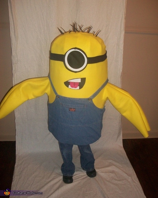 DIY Minion Costume