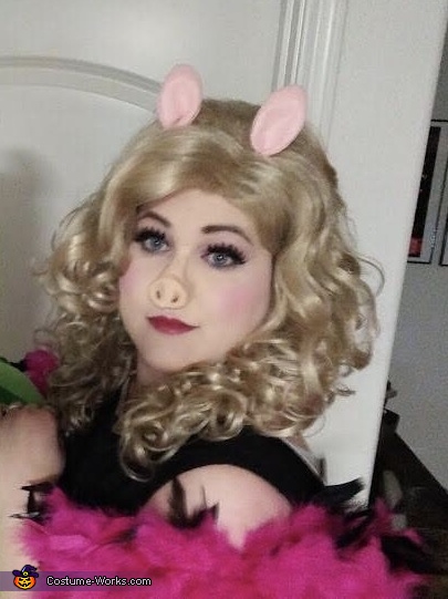 Miss Piggy Costume
