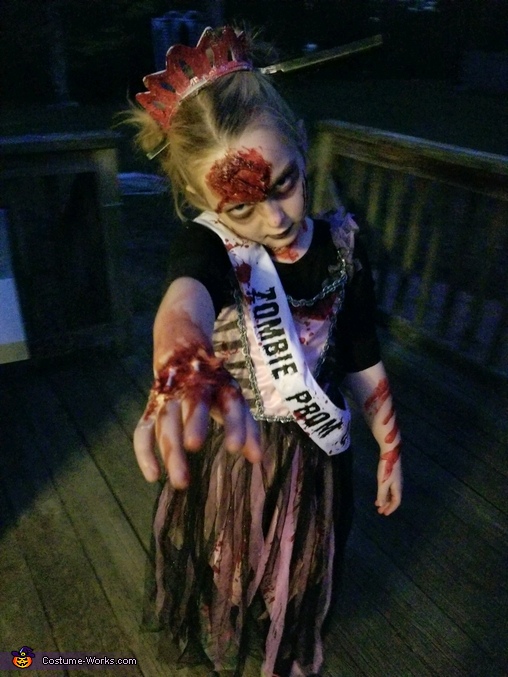 Miss Zombie Prom Queen Costume