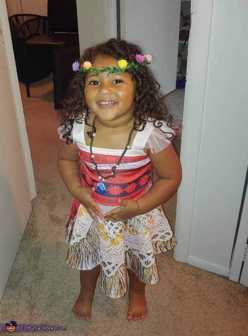 How to Make a DIY Moana Costume for Halloween - Moana Costume DIY