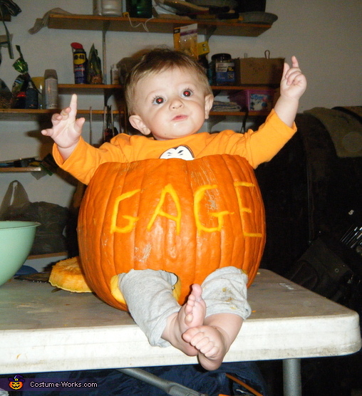 Mommy's Little Pumpkin Costume