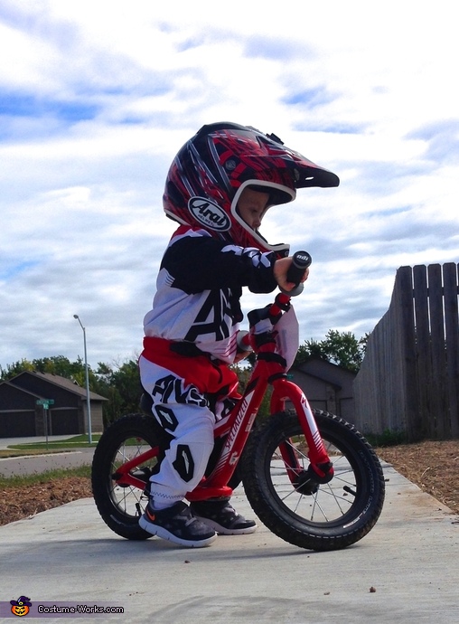 Bebê motocross