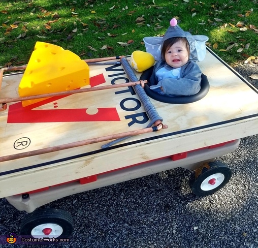 Mouse Trap Family Costume | DIY Costumes Under $65 - Photo 3/3