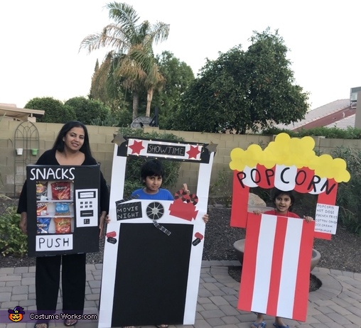 Movie Theatre Vendors Costume