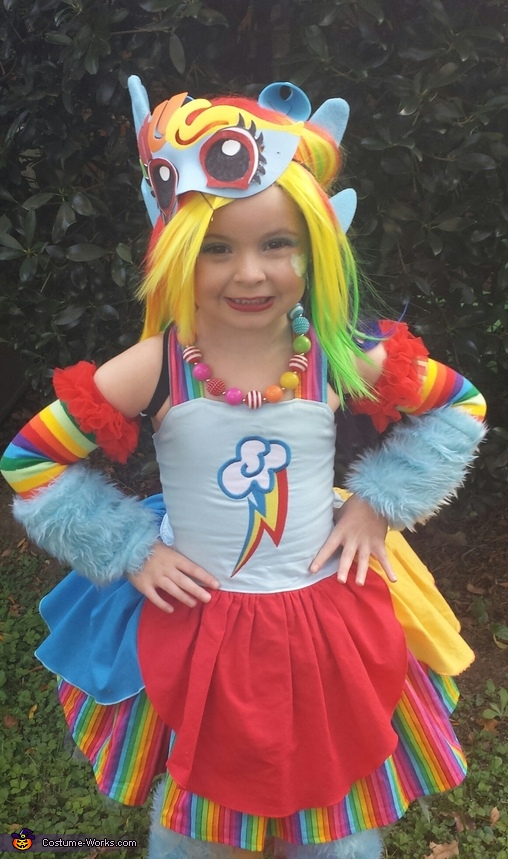 My Little Pony Rainbow Dash Costume DIY