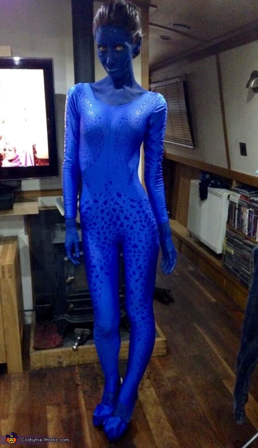 How to finish your classic mystique costume. 