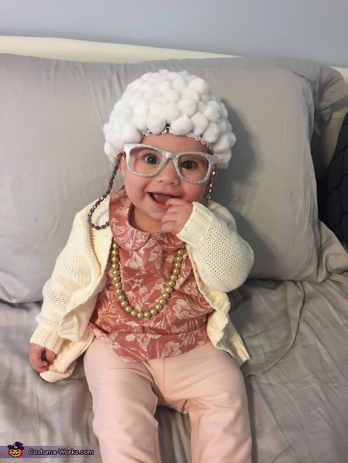 Old Lady Baby Costume - Photo 2/3