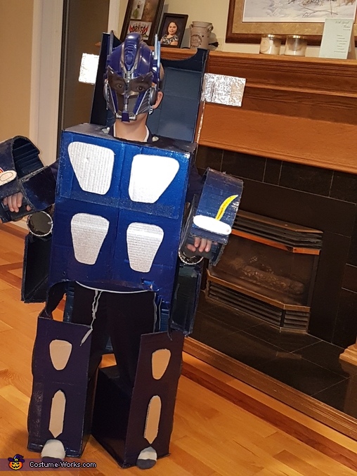Optimus Prime Costume | No-Sew DIY Costumes - Photo 2/4