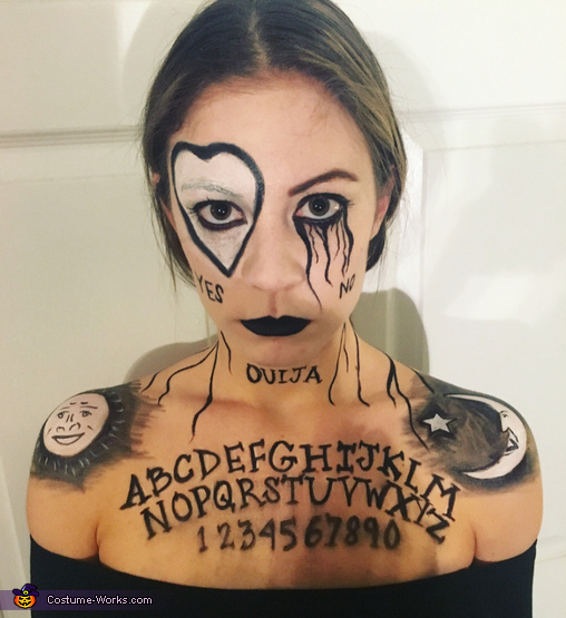 Ouija Board Costume - Photo 2/4