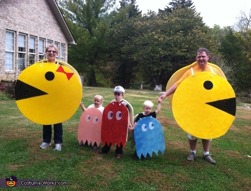 pac man group halloween costume