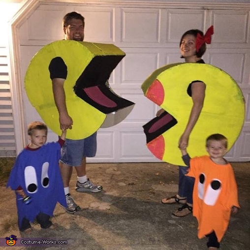 Pac-Man Family Costumes