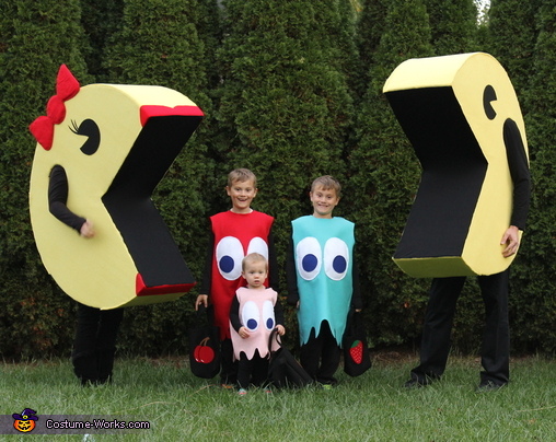 Pacman Family Costume