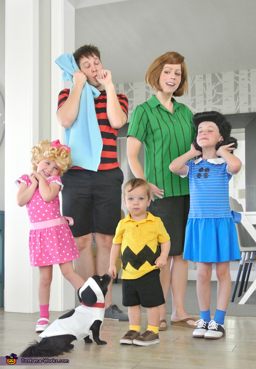 Peanut Gang Family Costume