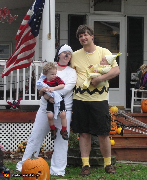 Charlie Brown Family Costume