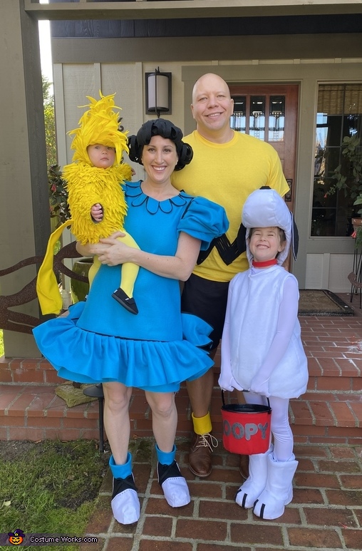 Peanuts Crew Costume