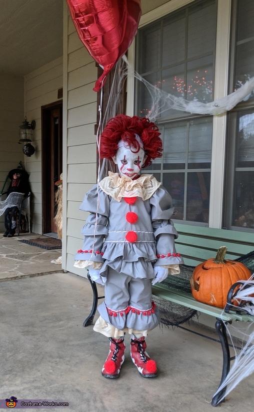Pennywise Child Halloween Costume | Last Minute Costume Ideas