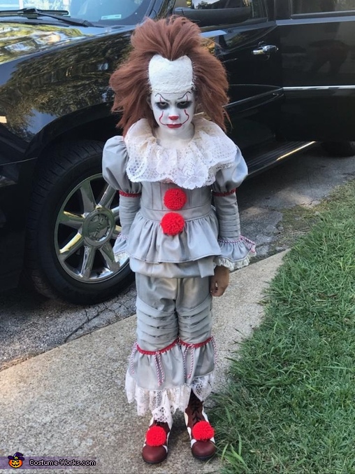 Pennywise Costume | No-Sew DIY Costumes