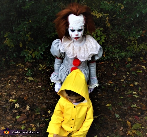 Pennywise and Georgie Costume | No-Sew DIY Costumes - Photo 3/3