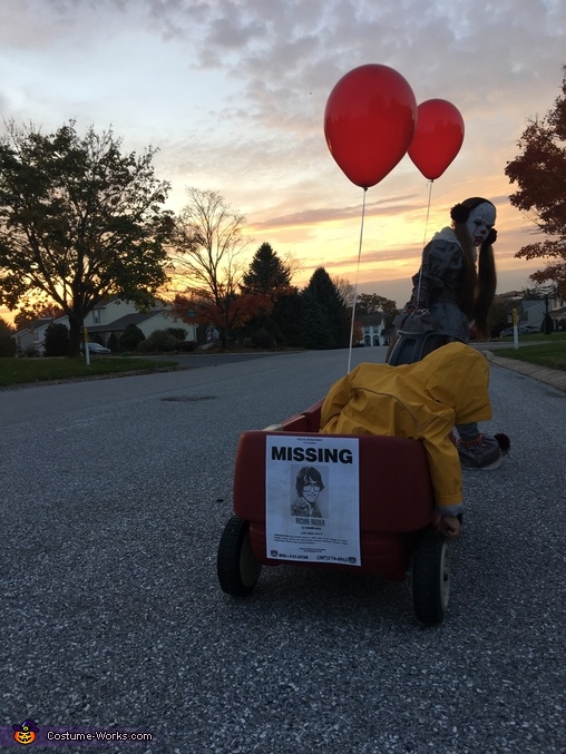 IT Pennywise and Georgie Kids Costume | Creative DIY Costumes - Photo 8/10