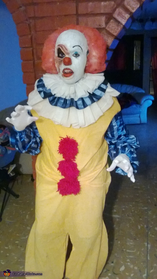 Pennywise Clown IT Halloween Costume | DIY Instructions