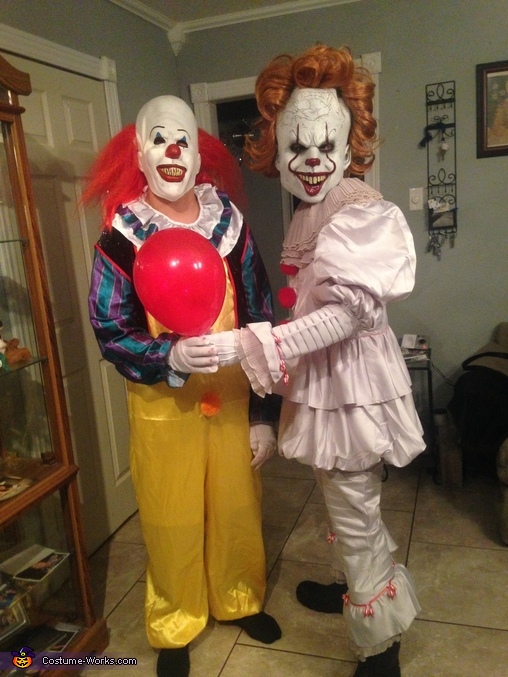 pin on salazar halloween party. free hugs from pennywise any takers scary c...