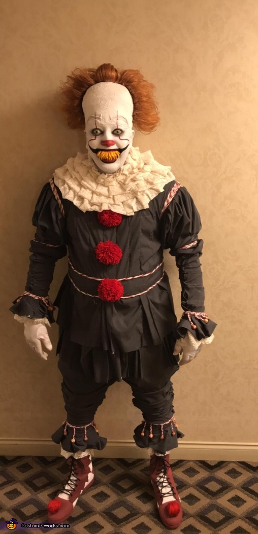 Pennywise IT Costume