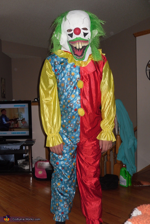 Pennywise the Clown Halloween Costume | DIY Costumes Under $45