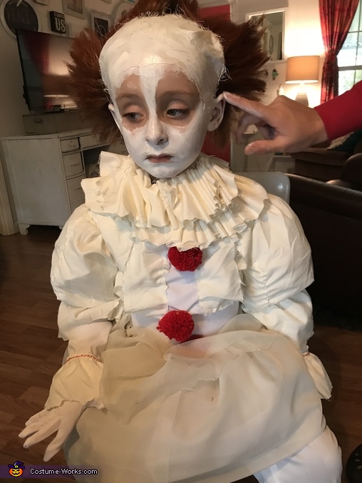 Pennywise the Dancing Clown Child Costume - Photo 6/8