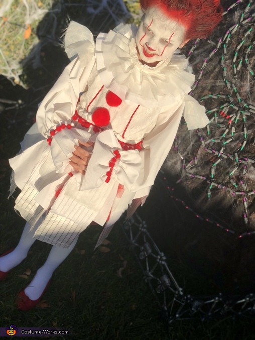 Pennywise The Dancing Clown Costume | DIY Costumes Under $45 - Photo 2/2