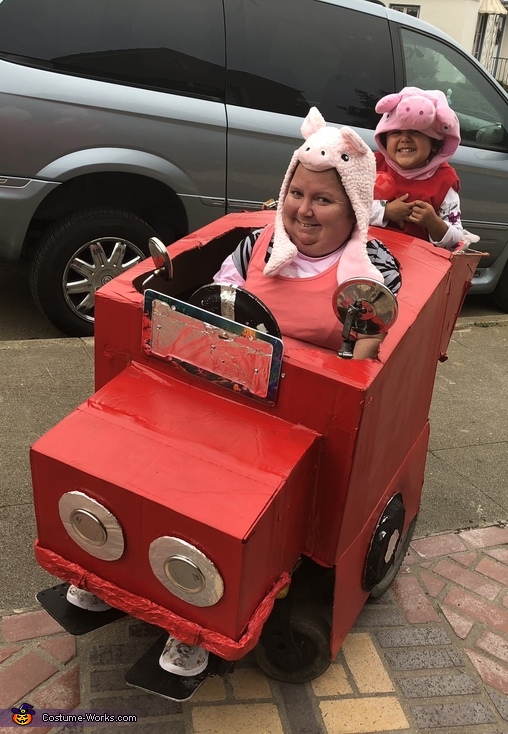 Peppa Pig and Momma Driving Costume