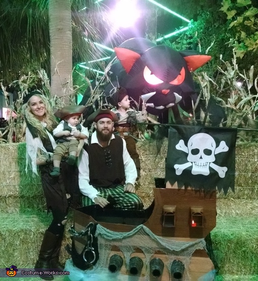 Pirates Family Costumes
