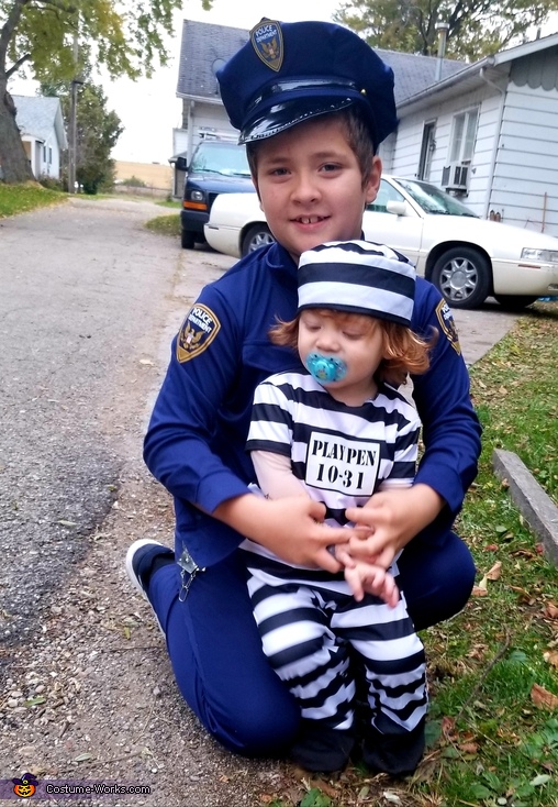 Police Officer and his Inmate Costume | Original DIY Costumes
