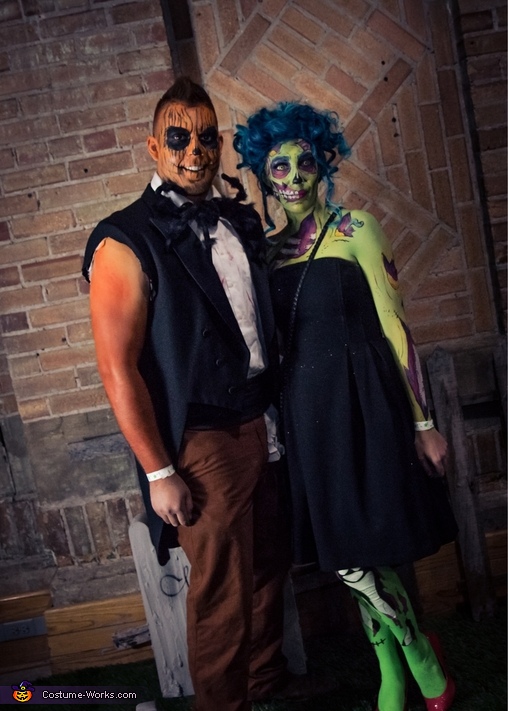 Pop Art Zombie Family Costume | DIY Costumes Under $25 - Photo 4/7