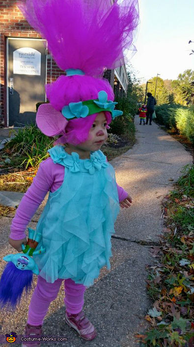 Poppy, Queen of Troll Village Costume