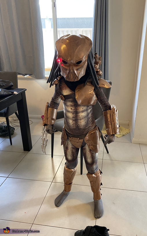 Predator Deluxe Cosplay Costume - Etsy | Predator cosplay, Predator  artwork, Cosplay costumes