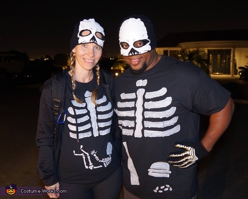 Pregnant Skeleton Couple Costume